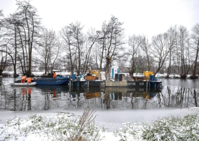 Rammbohrung vom Ponton aus