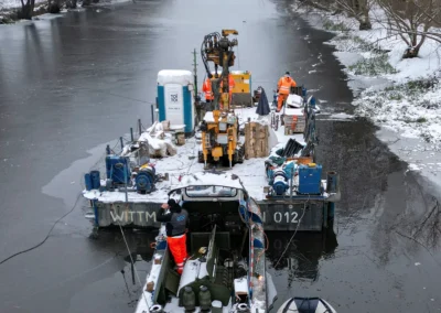 Rammbohrung vom Ponton aus